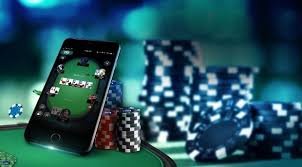 Antarmuka aplikasi mobile pokerpelangi menampilkan slot Aviator, Sweet Bonanza, dan permainan kasino langsung